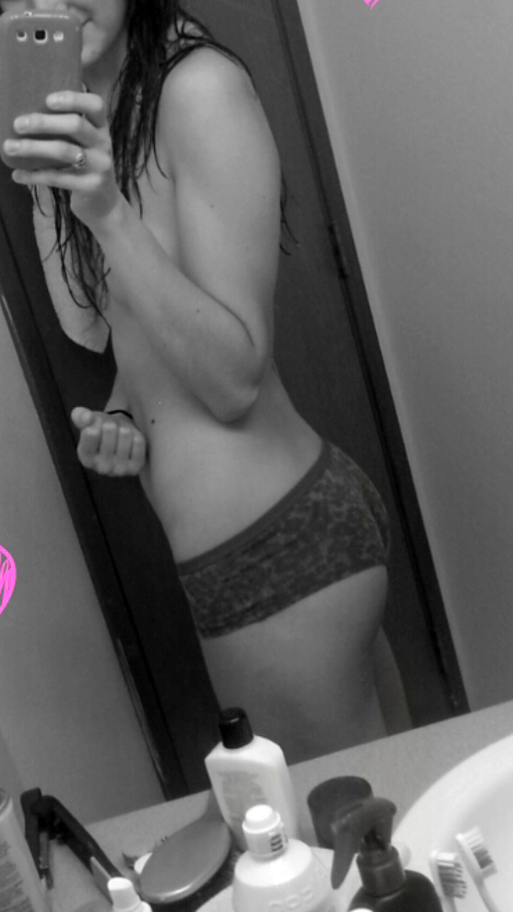 Frau nackt selfie - Bild 5220