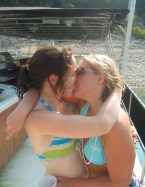 Nackte frauen lesbisch - Foto 3500