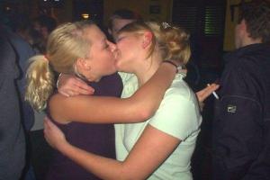 Kostenloser Sex mit schönen Mädchen - Foto 3376